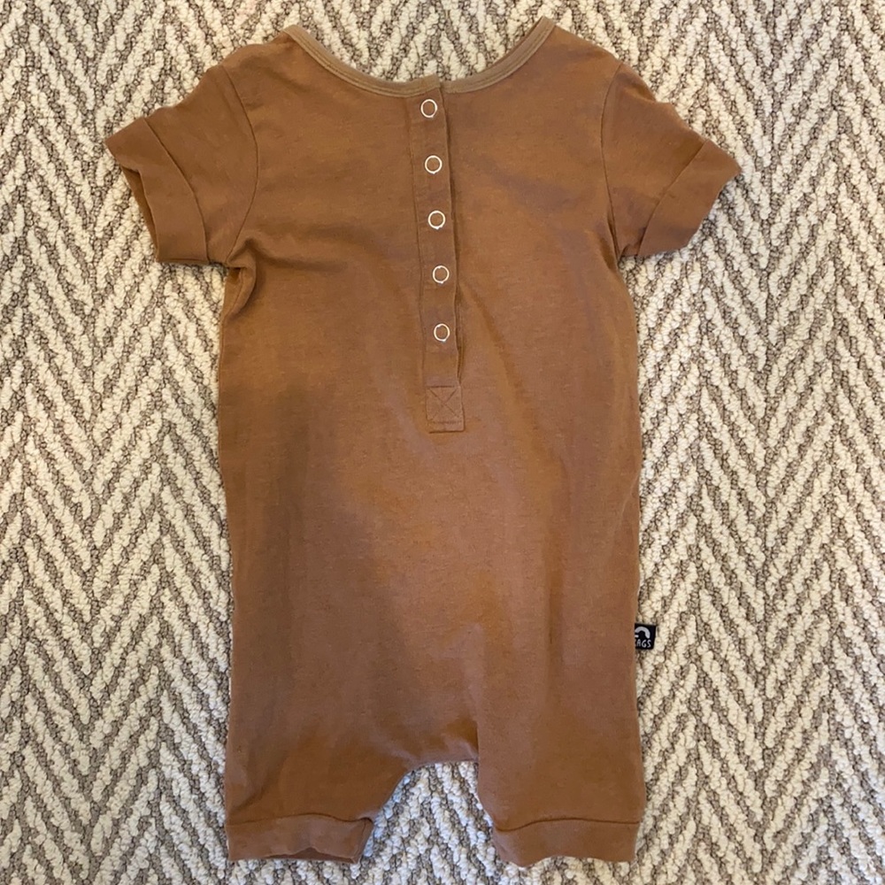 Rags to Raches outfit